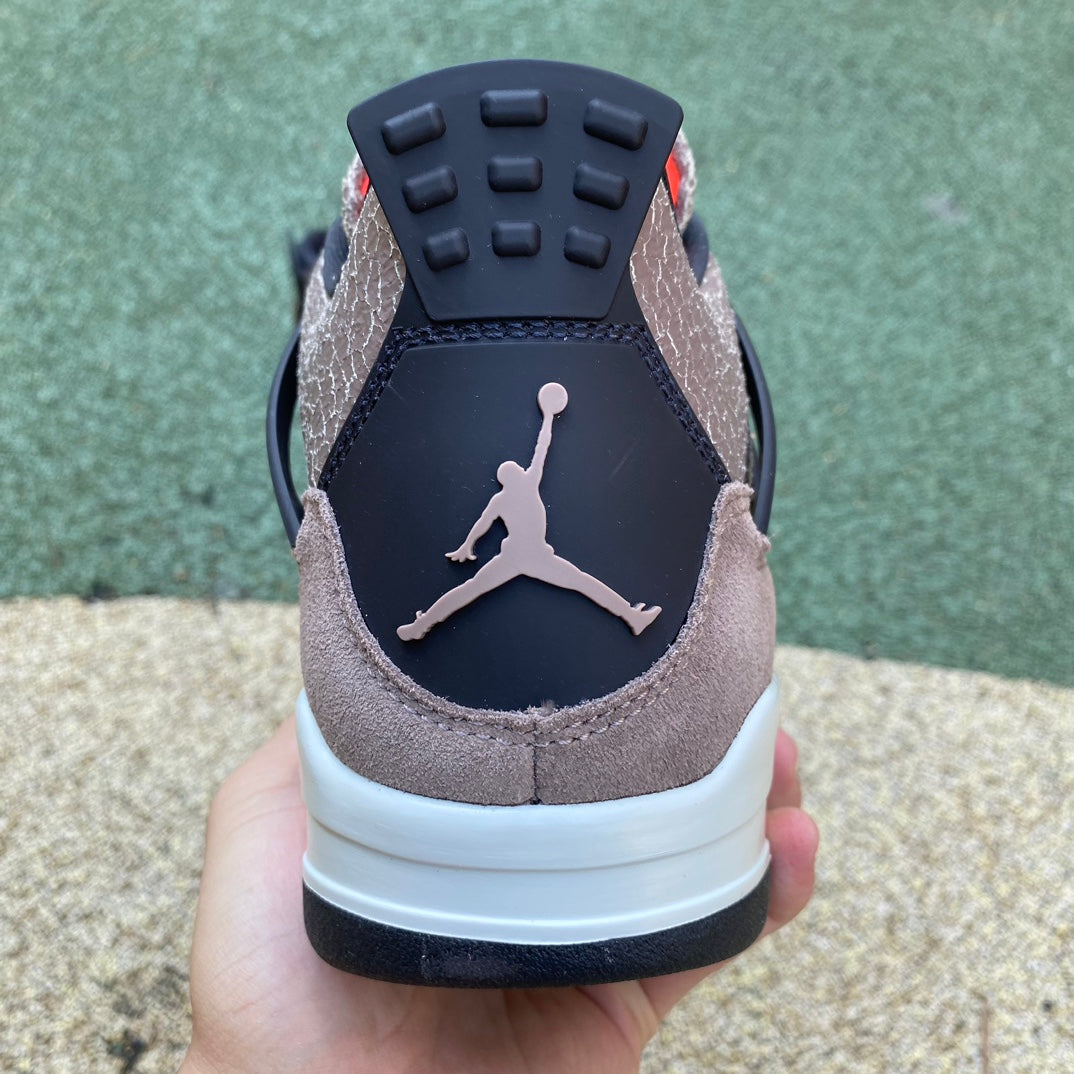 Nike jordan 4