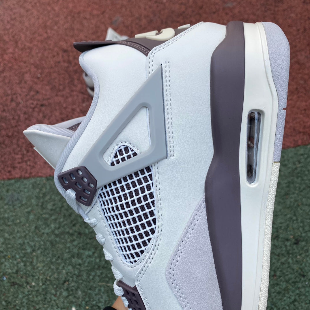 Nike jordan 4