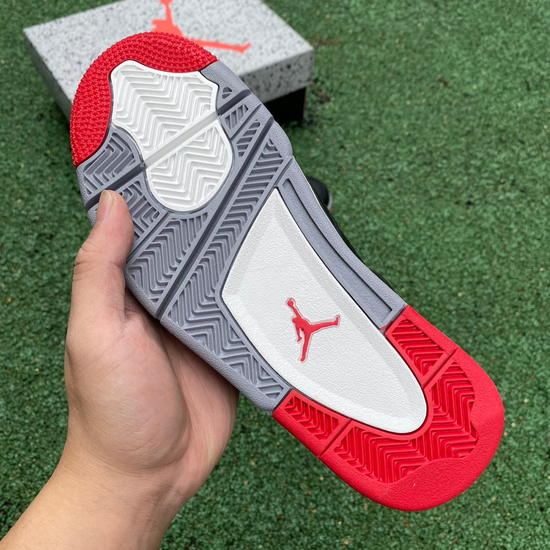 Nike jordan 4