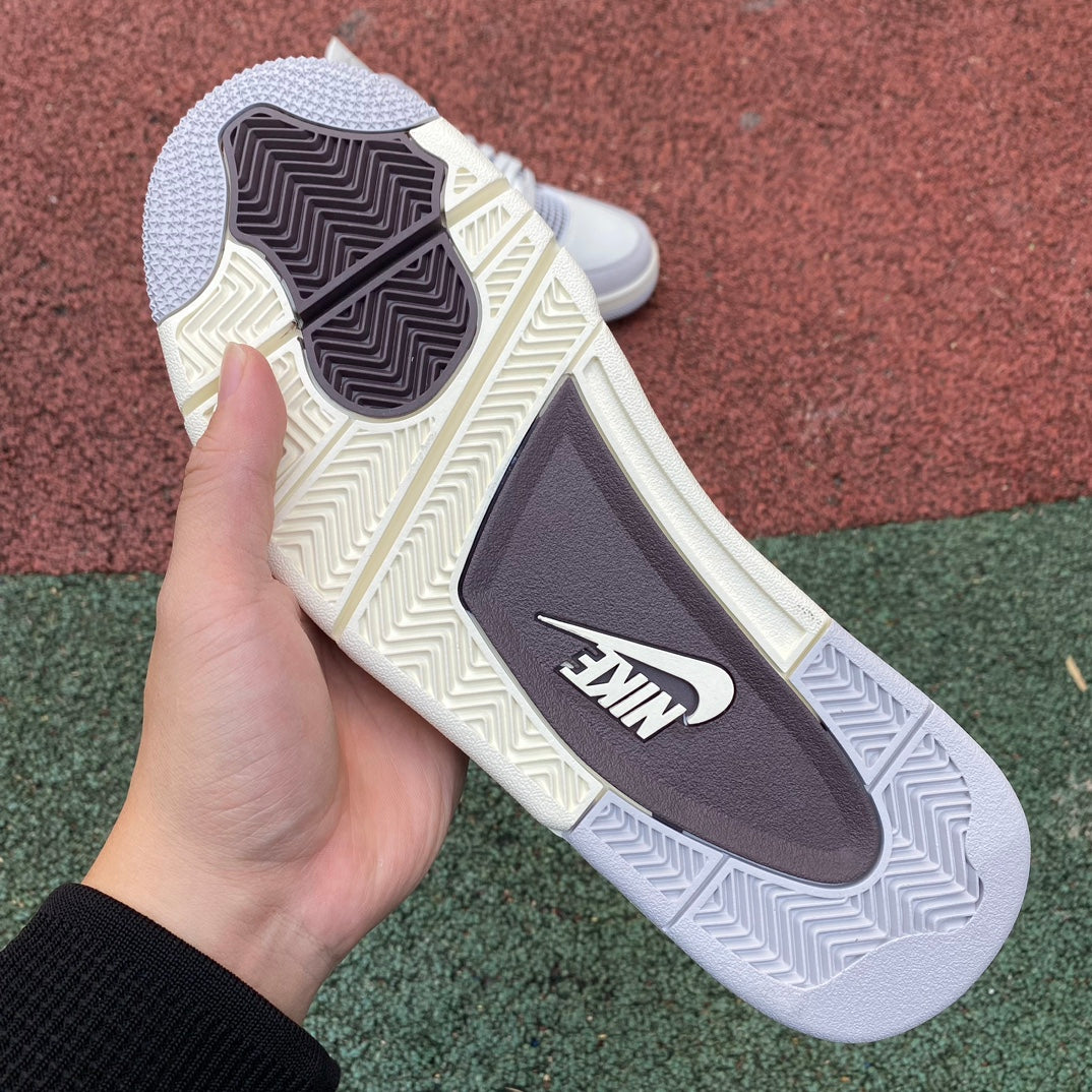 Nike jordan 4