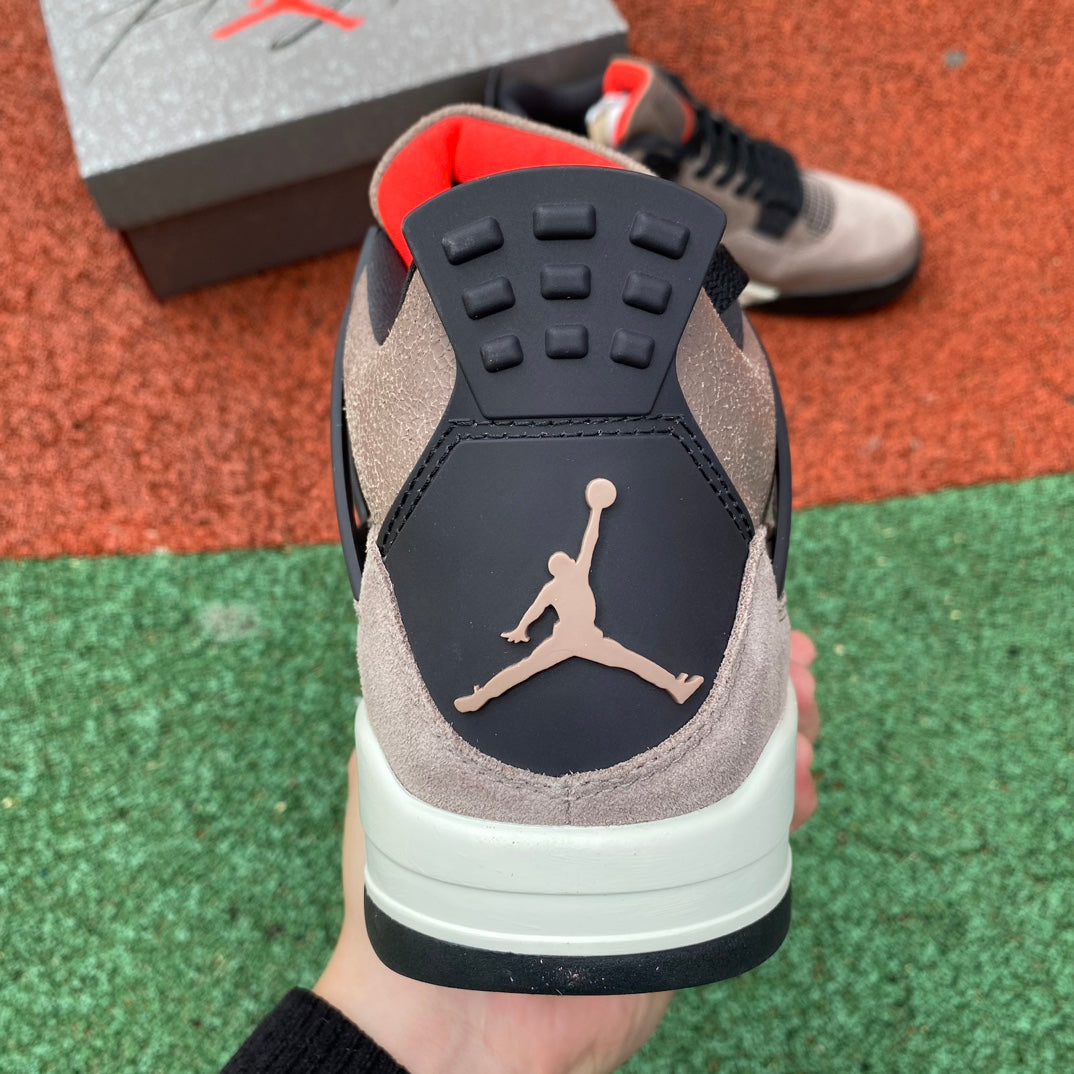 Nike jordan 4
