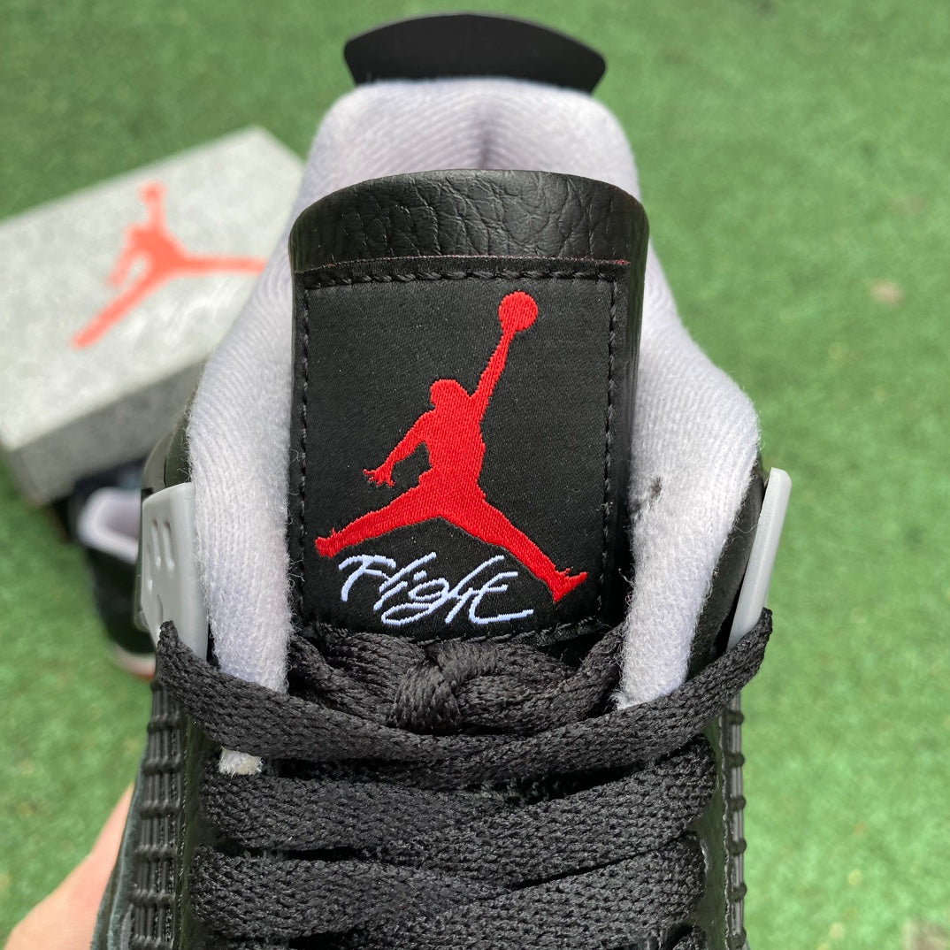 Nike jordan 4