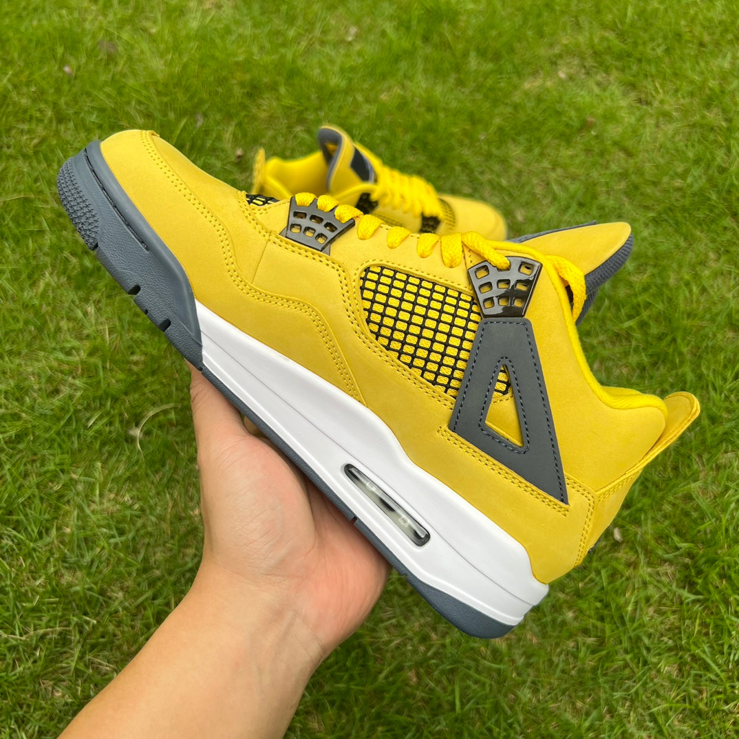 Nike jordan 4