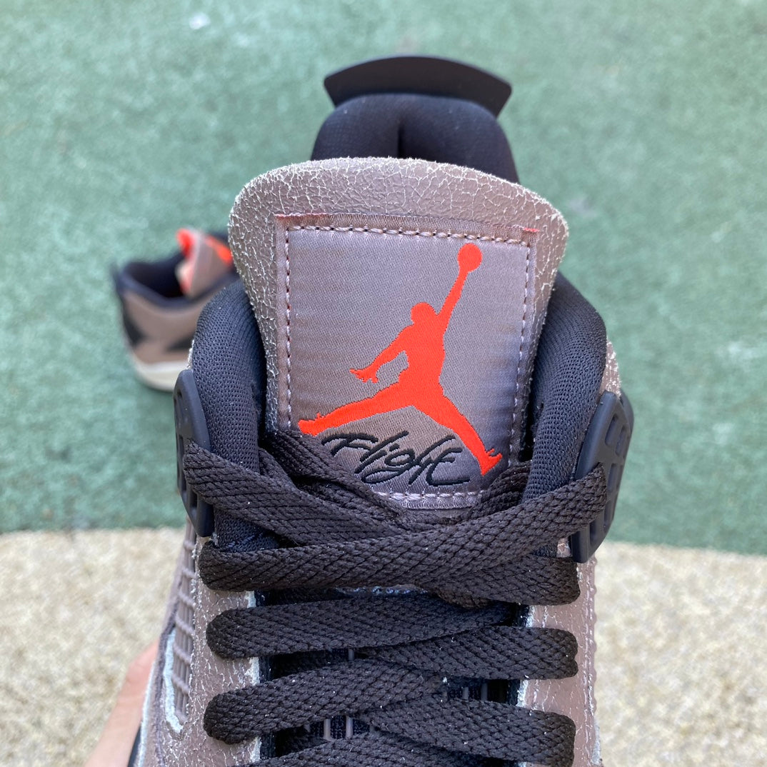 Nike jordan 4