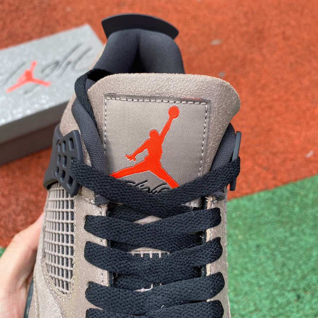 Nike jordan 4