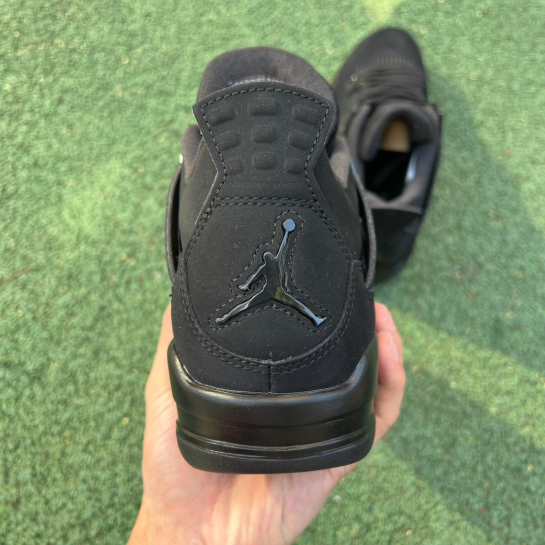 Nike jordan 4