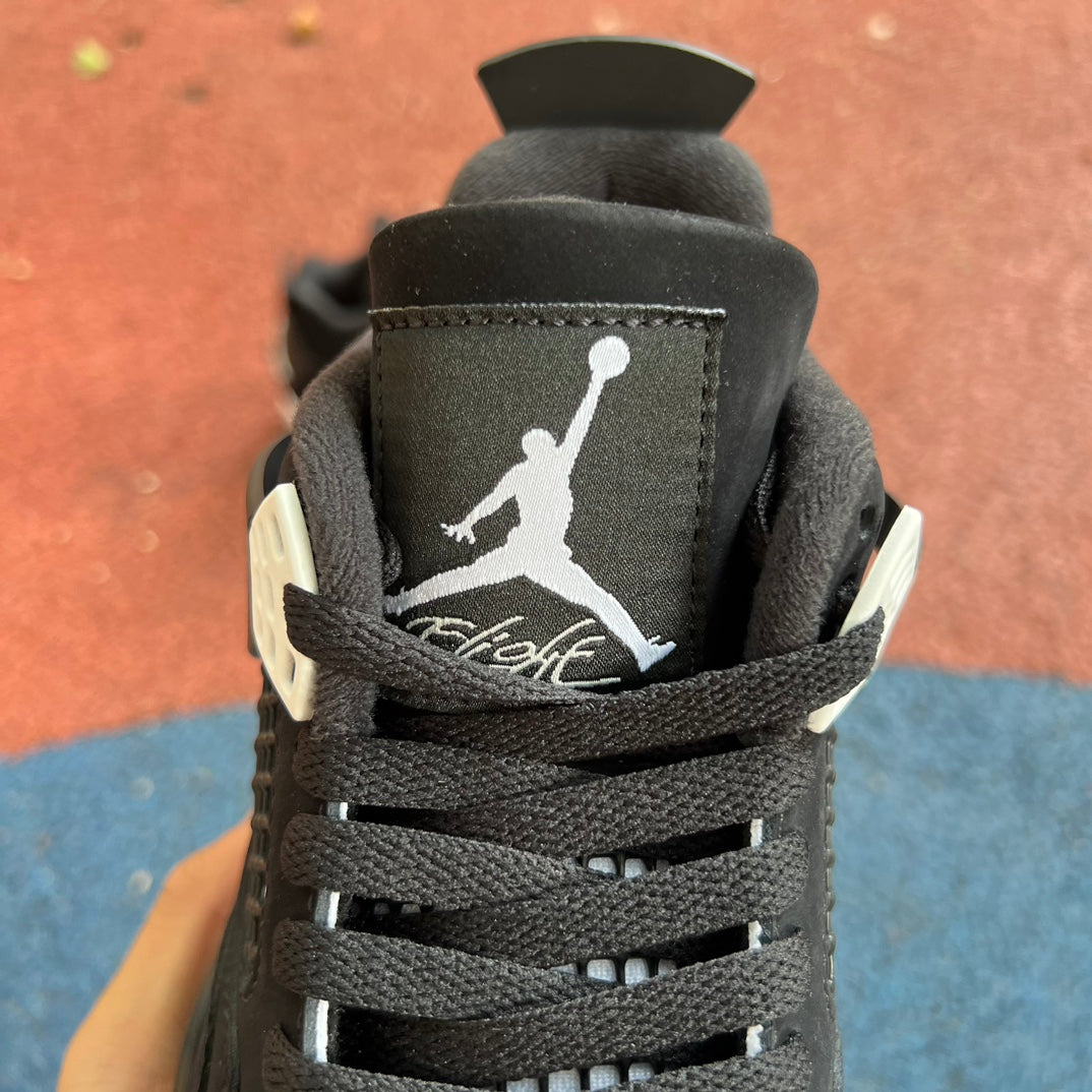 Nike jordan 4