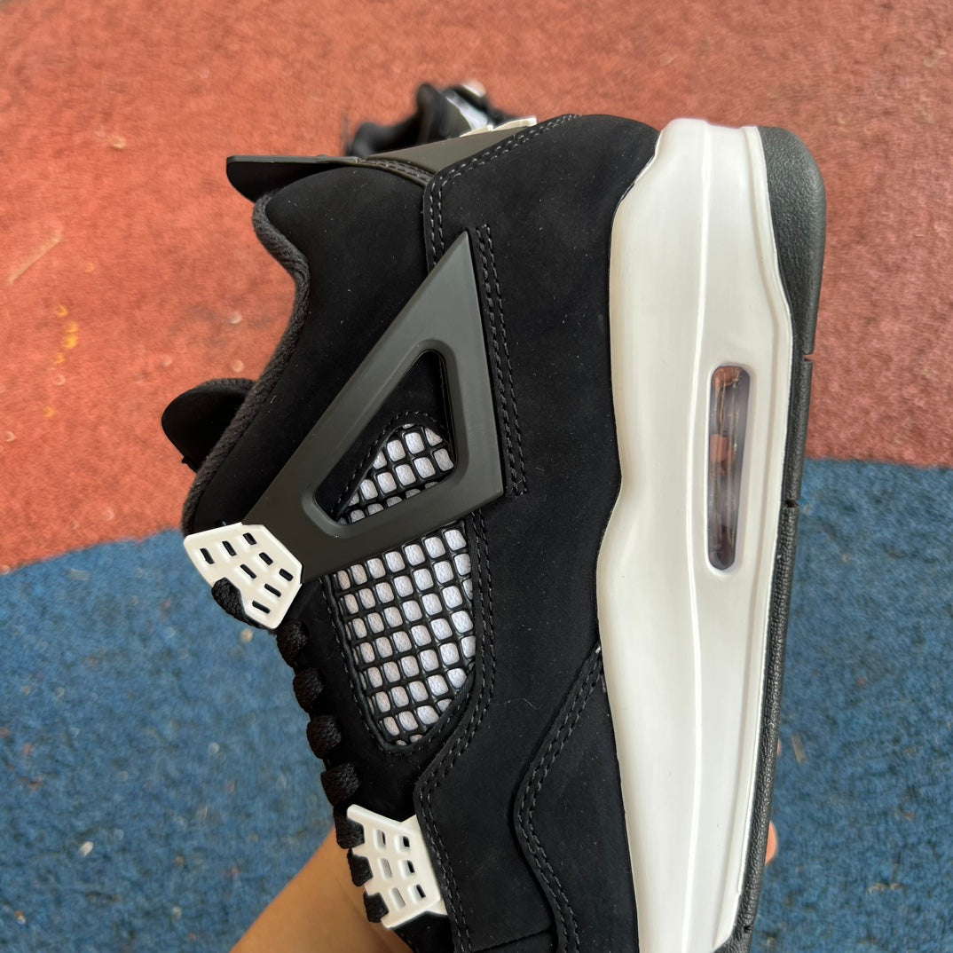 Nike jordan 4