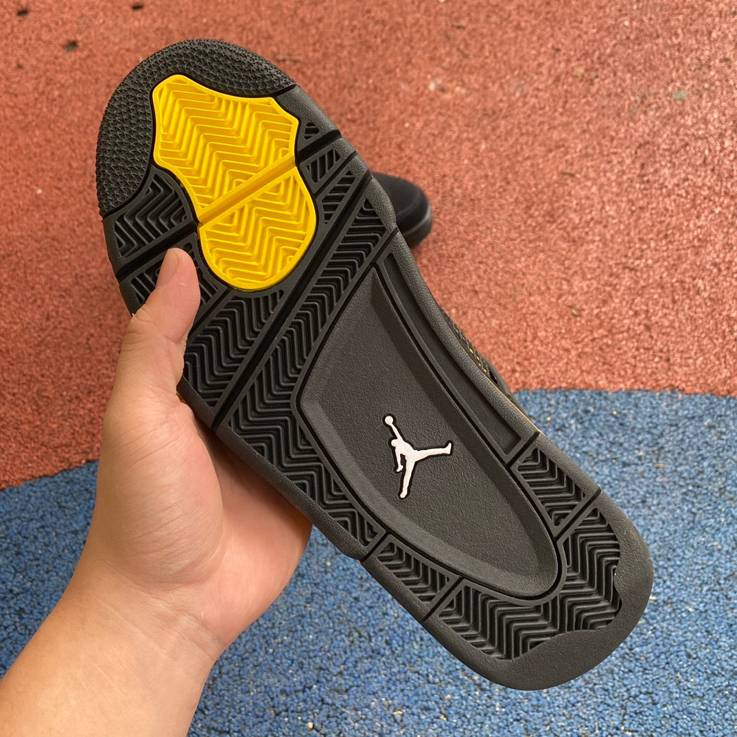 Nike jordan 4