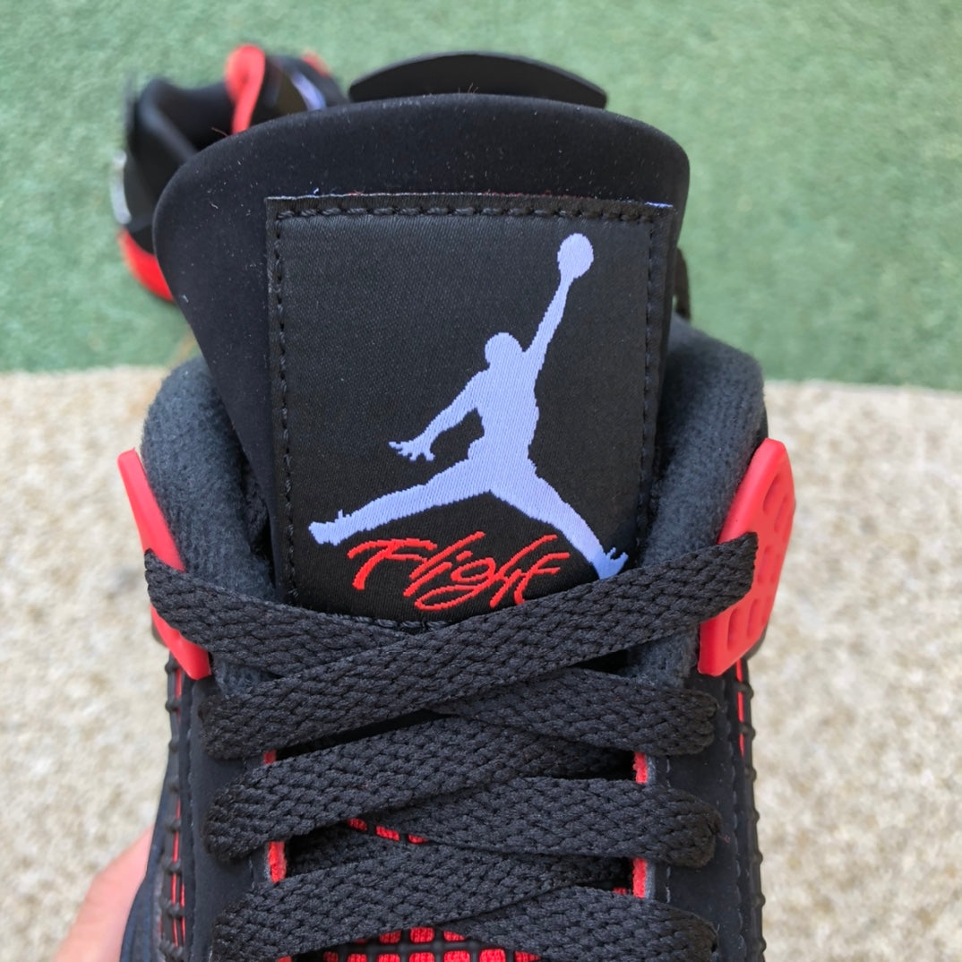 Nike jordan 4