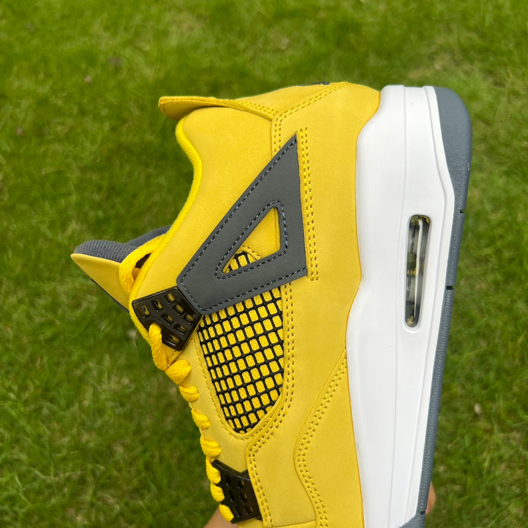 Nike jordan 4