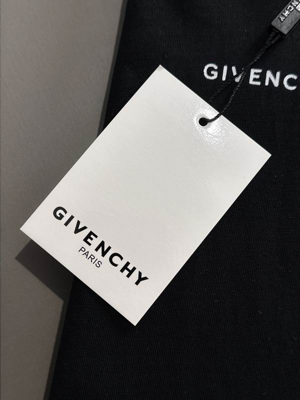 Givenchy T-shirt