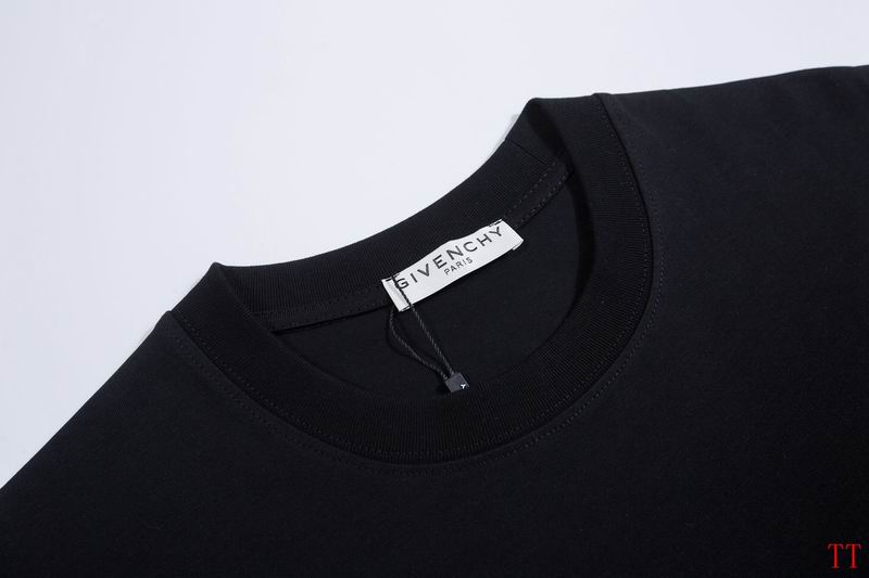 Givenchy T-shirt
