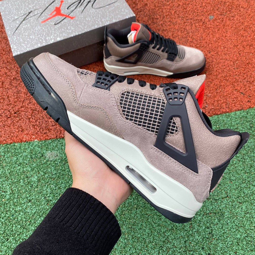 Nike jordan 4