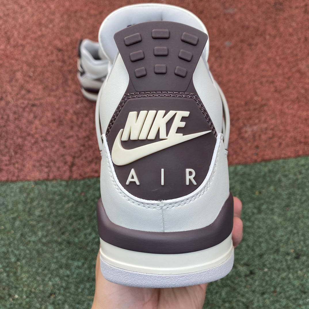 Nike jordan 4