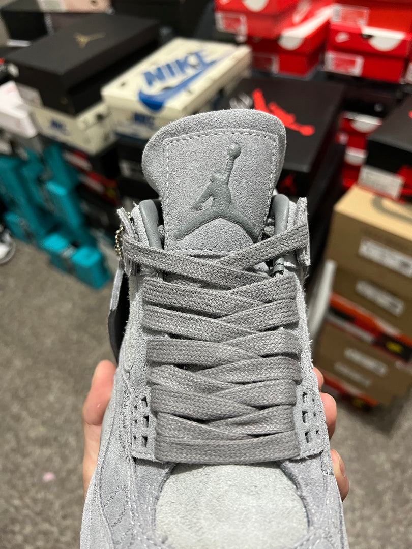 Nike jordan 4
