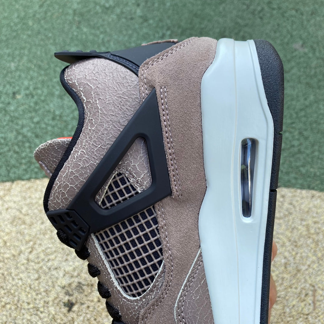 Nike jordan 4