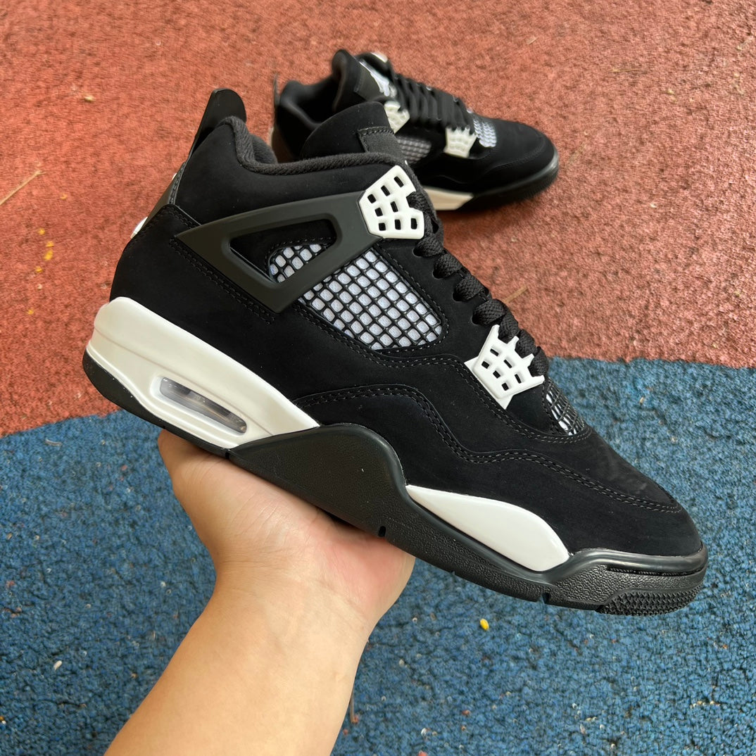 Nike jordan 4