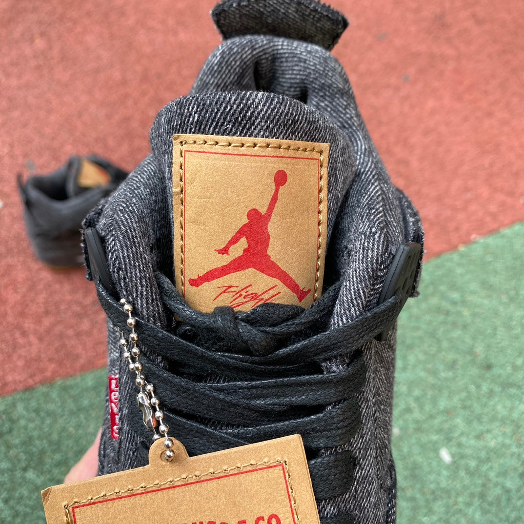 Nike jordan 4