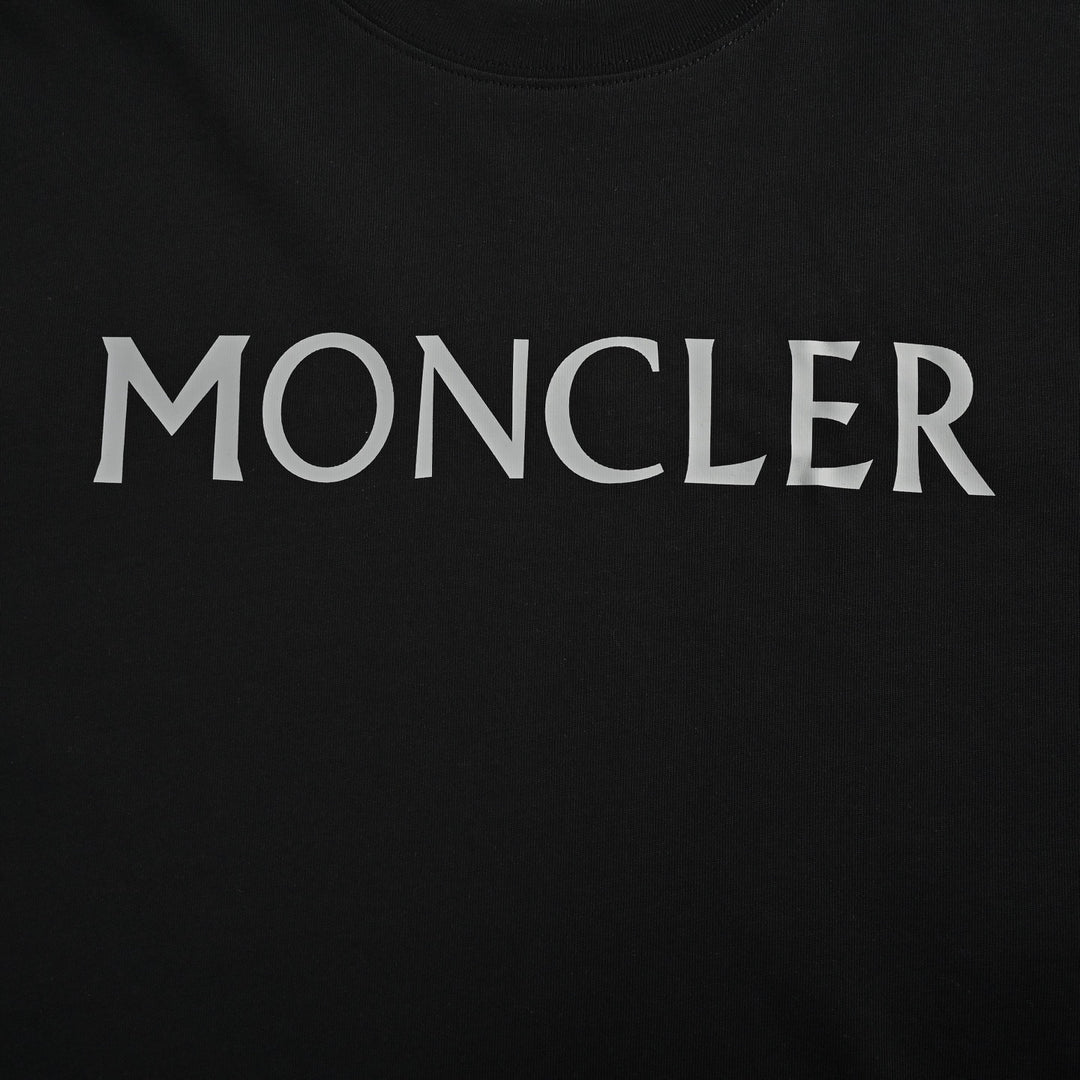 Moncler T-shirt